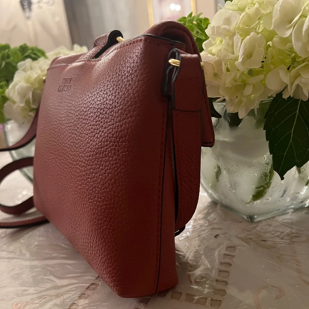 Vince Camuto -NWT Ruthie Small Crossbody Handbag Purse Black Leather MSRP $158